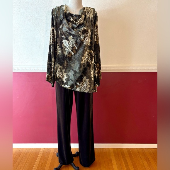 R&M Richards Pants - Vintage R&M Richards deep green gold 2-piece pants & cowl neck cold shoulder top